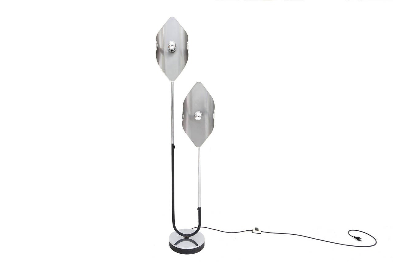 Mid-Century Modern chromed floor lamp by Reggiani
The lamp portrays the shape of two eyes
Italy, 1970s.