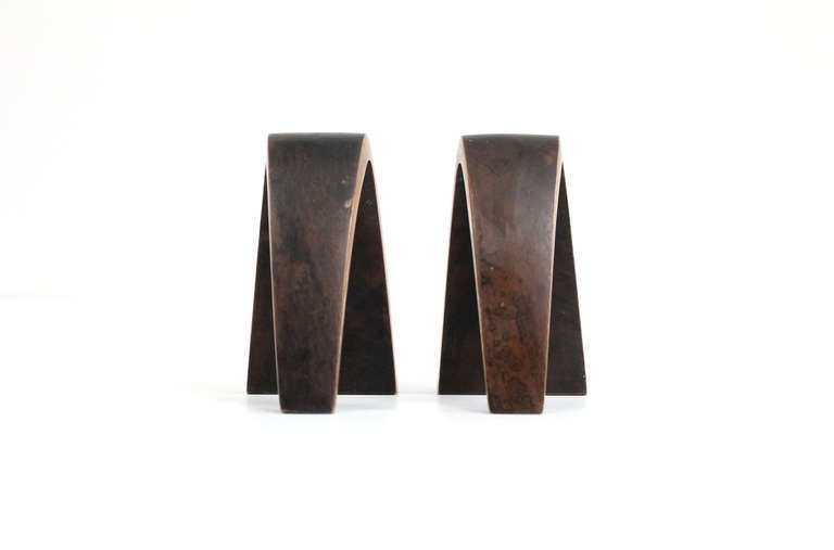 Hagenauer Austrian Bronze Arch Bookends In Excellent Condition In Waltham, MA