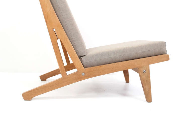 Oak Pair of Lounge Chairs by Hans Wegner for Getama