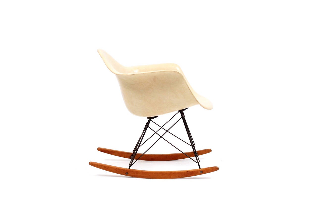 American Herman Miller Eames Zenith RAR Rocking Chair