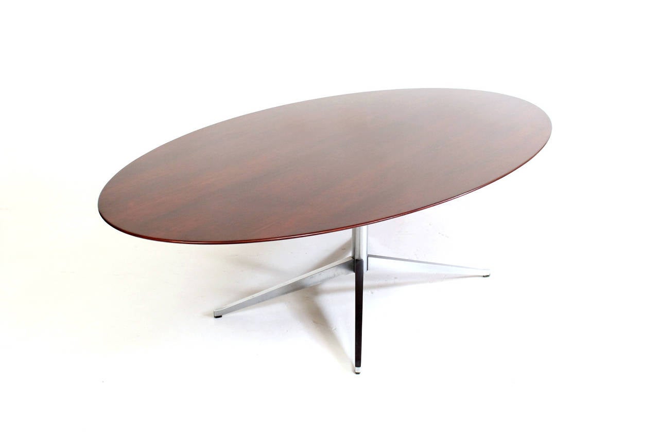 Mid-Century Modern Large Oval Rosewood Table by Florence Knoll