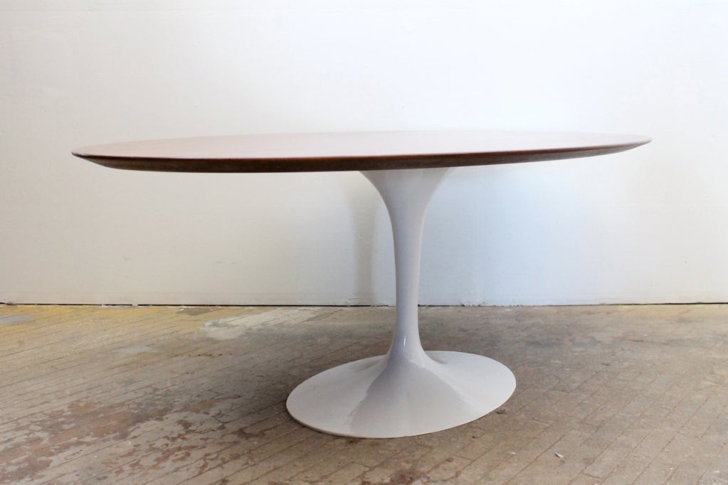 Walnut Dining Table by Eero Saarinen 5