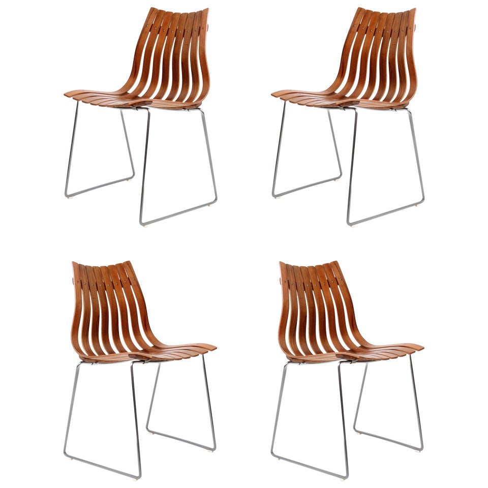 Cuatro sillas de comedor Hans Brattrud Scandia de palisandro