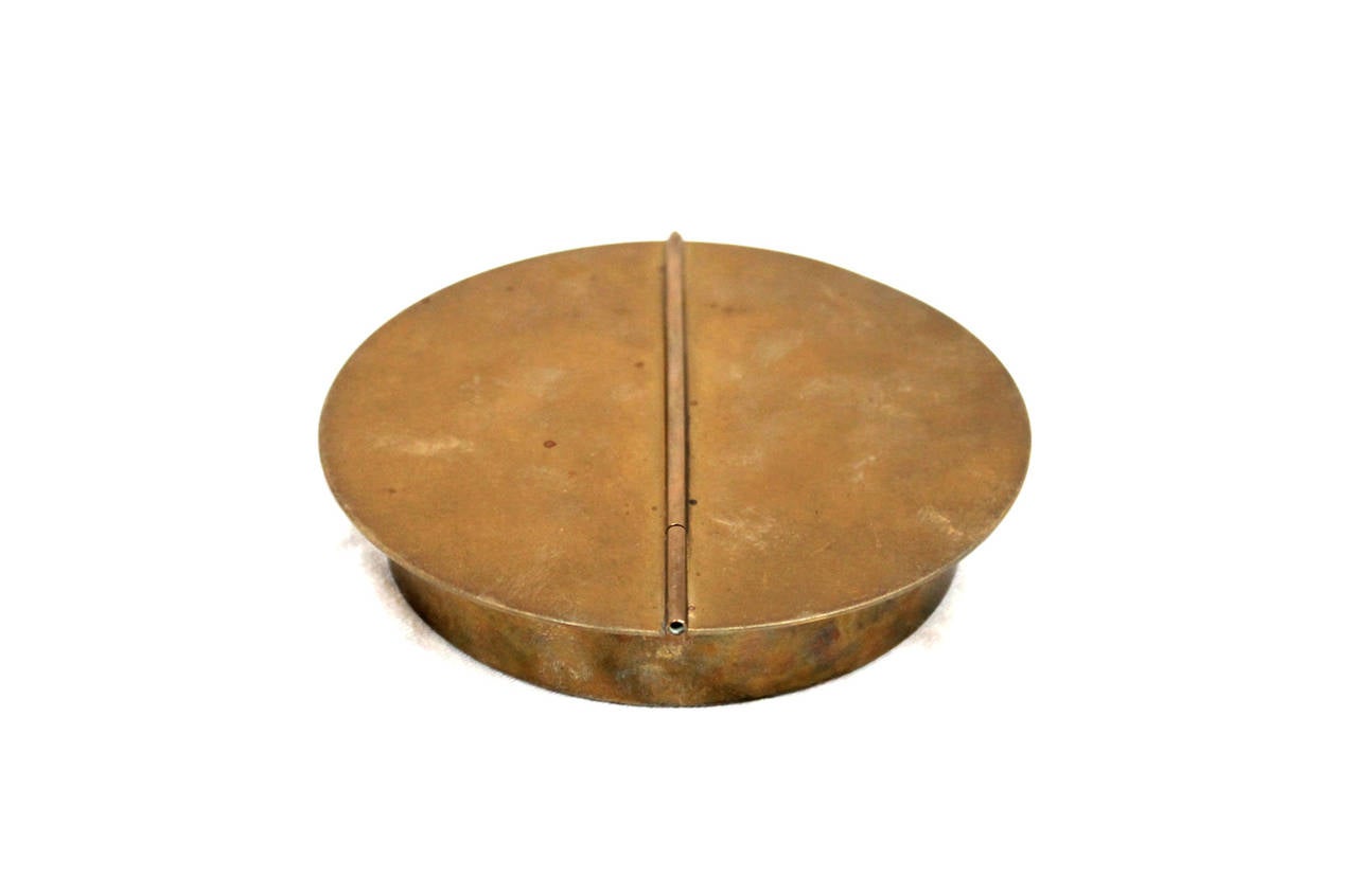 Hinged brass box by Italian designer Nella Longari. Wonderful graphic catchall for rings and trinkets. Impressed 