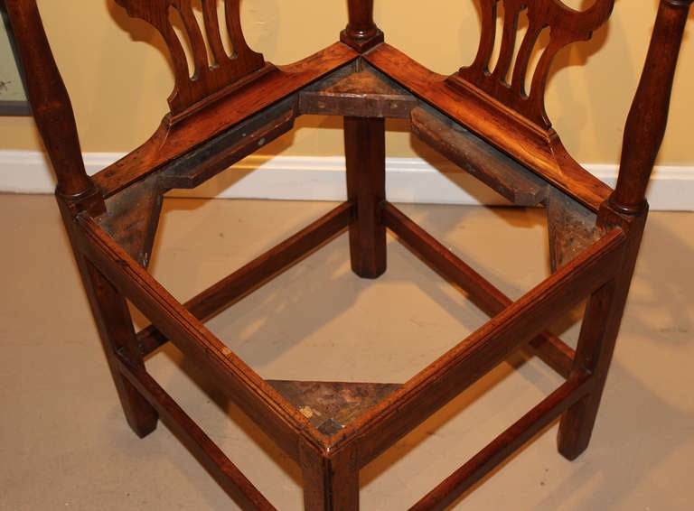 Pair of 18th c English Fruitwood Corner Chairs 2