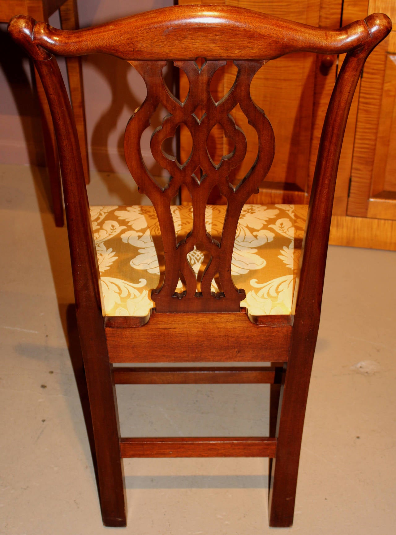 Set of Six Chippendale Style Foliate Carved Mahogany Chairs 3