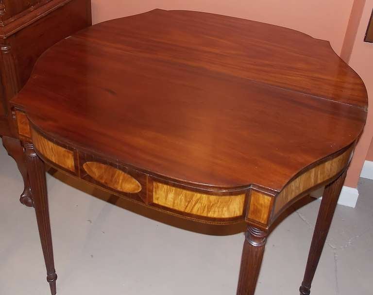 American Early 19th c. Seymour Federal Serpentine Card Table