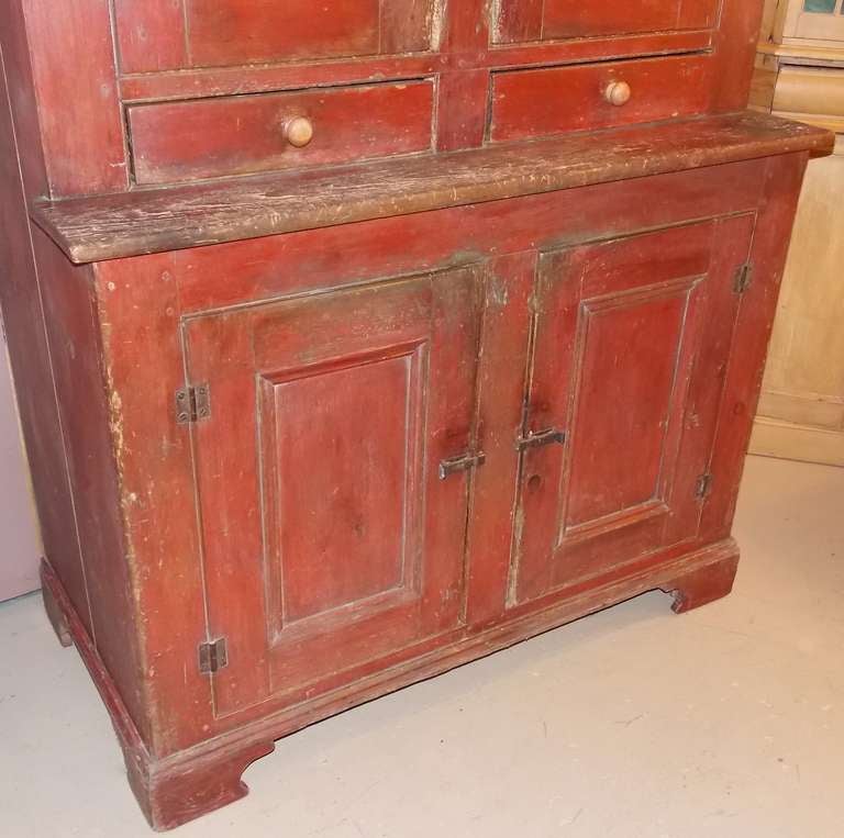 19th c. Red Painted Blind-Door Stepback Cupboard In Good Condition In Milford, NH