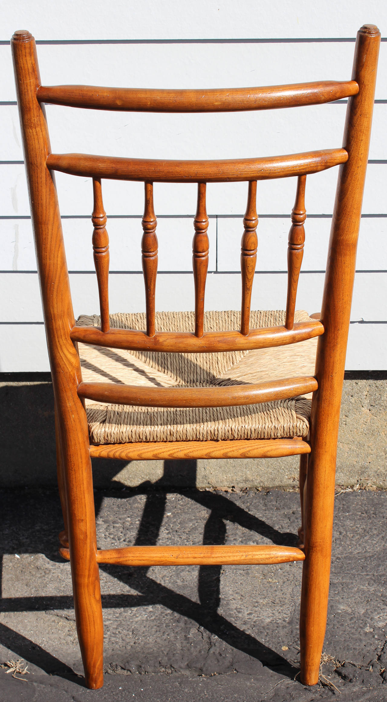 Set of Eight Irish Queen Anne Style Country Chairs in Elmwood In Excellent Condition In Milford, NH