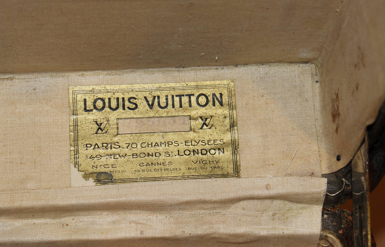 Louis Vuitton Hardside Luggage Suitcase with Interior Tray and Key, circa 1940s 2