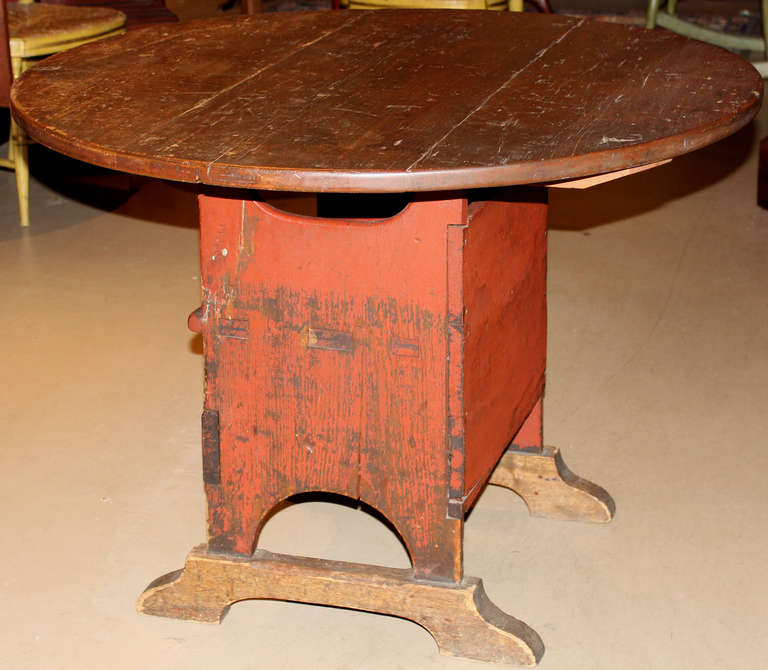American Red Painted Shoe Foot Chair or Hutch Table circa 1820