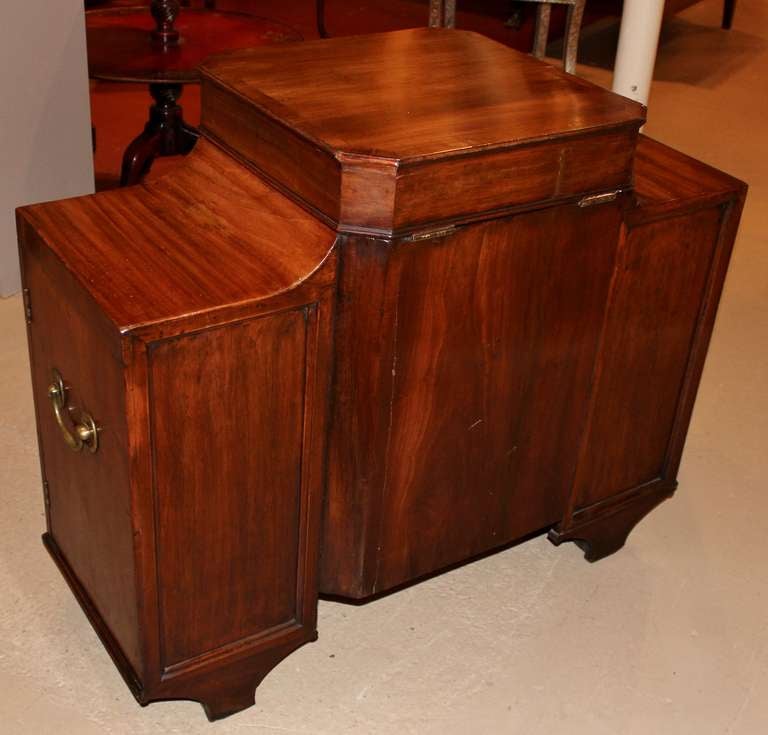 Late 18th /Early 19th c. Mahogany Cellarette or Wine Cooler 3