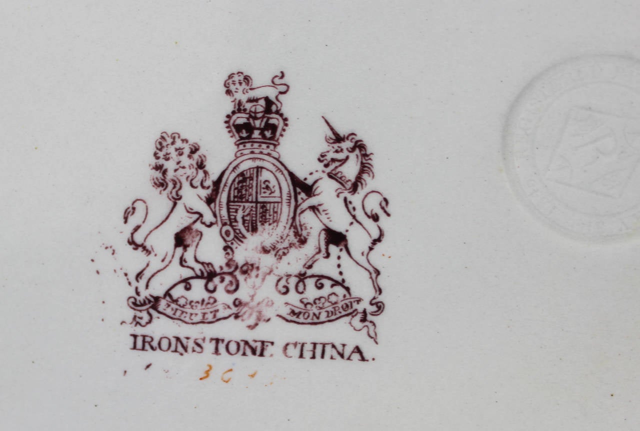 19th Century English Mason’s Ironstone Assembled Dinner Service, 161 Pieces 6