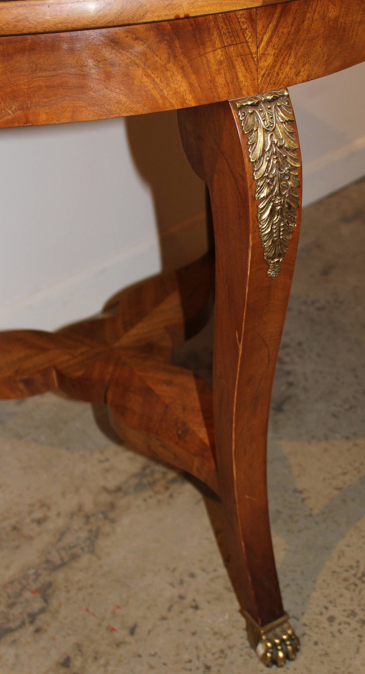 Baker Furniture Fruitwood and Mahogany Center Table with Pinwheel Inlay In Excellent Condition In Milford, NH