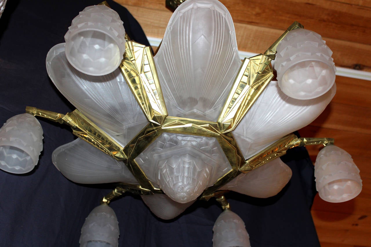 French Art Deco Six-Shade Chandelier by Verrerie des Hanots In Excellent Condition In Milford, NH