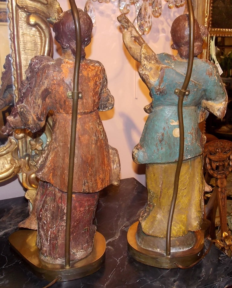 Italian 18th Century Pair of Santos Lamps