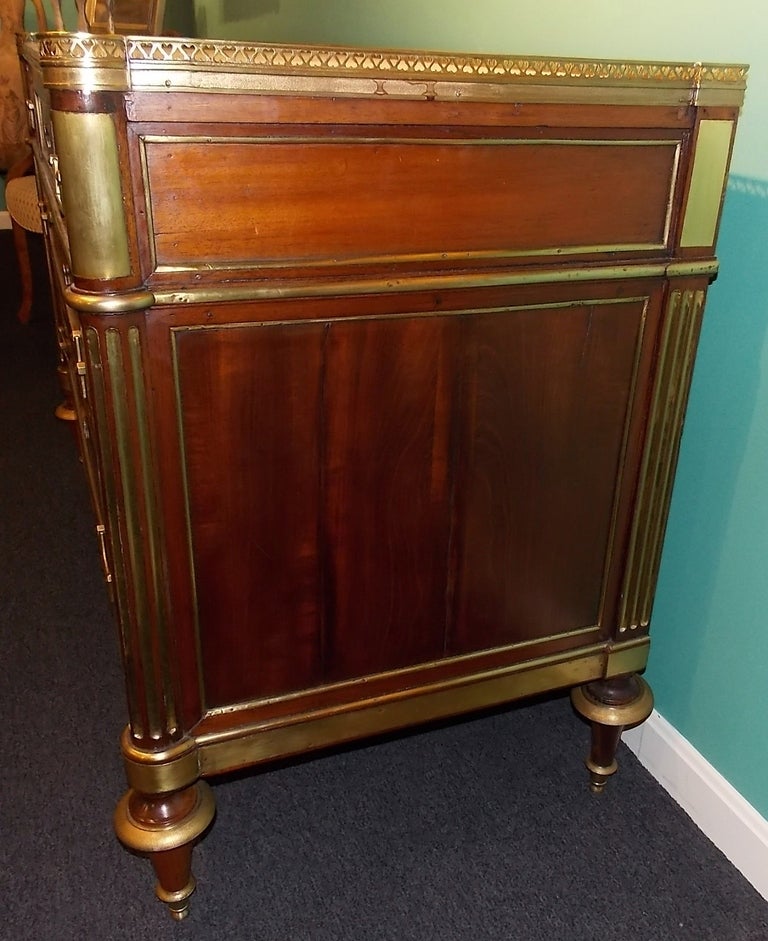 Late 18th Century Directoire Louis XVI Brass-Mounted Mahogany Commode 1