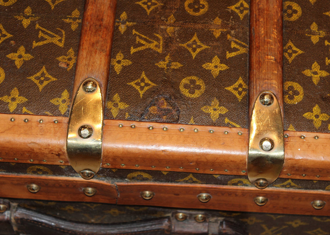 Malle ou table basse de cabine Louis Vuitton:: vers 1920 Excellent état à Milford, NH