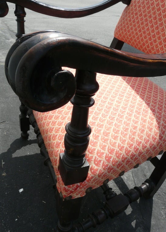 Italian Baroque Arm Chair with Fortuny Fabric For Sale 2