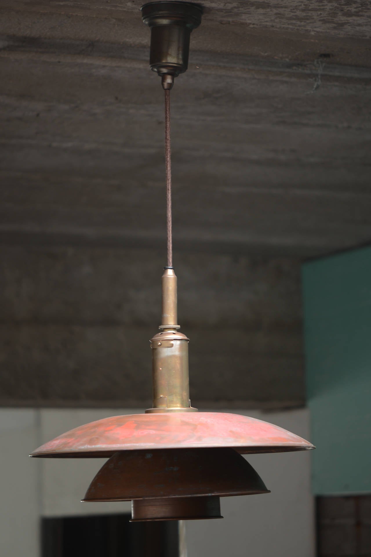 PH suspension made of three shades of copper. Brass socket fitting and bronze canopy. Very good condition, nice patina and new wire.