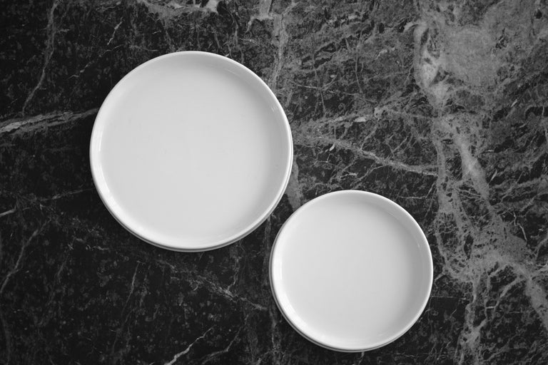 Porcelain Arne Jacobsen Royal Hotel Sas White Ashtrays For Sale