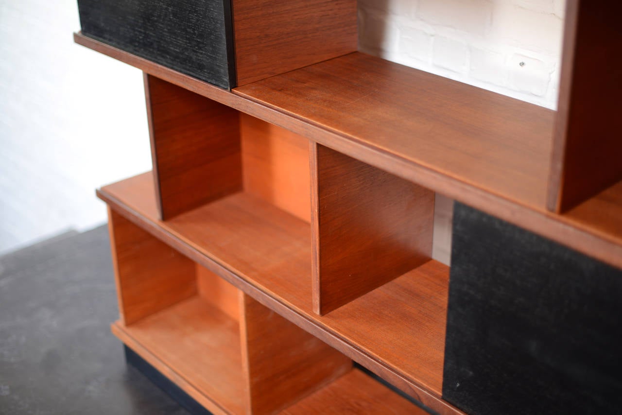 Ilmari Tapiovaara Modulable Teak Bookshelves, Finland 1957-1958 In Good Condition In Brussels, BE