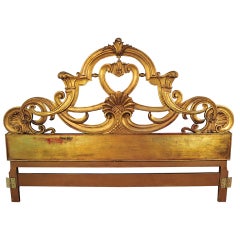 Vieille tête de lit King en bois sculpté:: doré:: style Rococo français