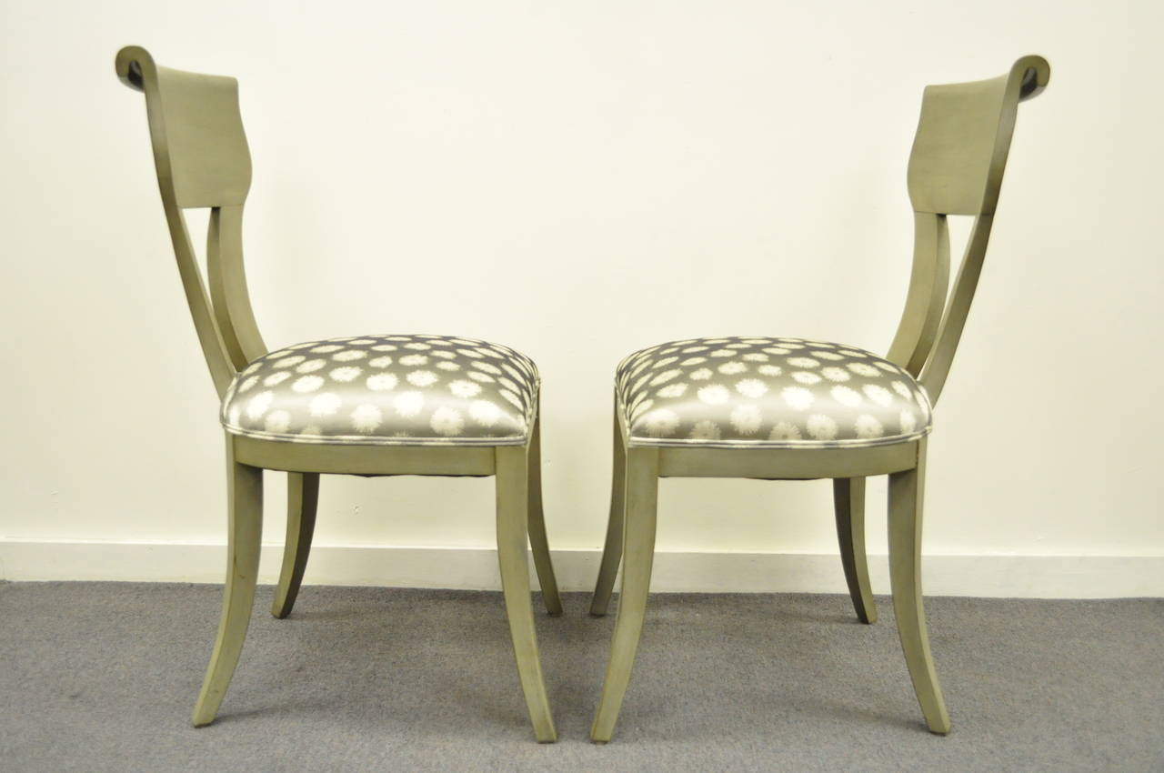 Wood Pair of Hollywood Regency Klismos Neoclassical Style Grey Painted Side Chairs