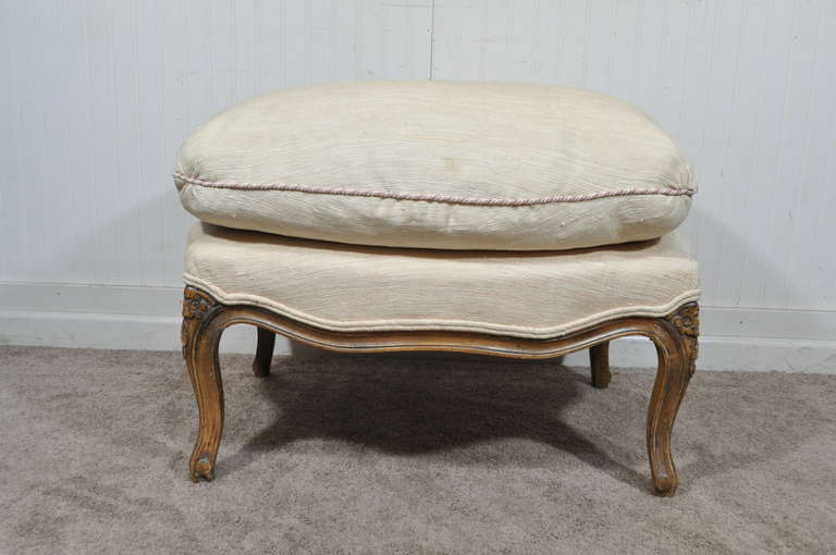 Vintage French Louis XV Style Hand Carved Walnut Bergere Arm Chair & Ottoman In Distressed Condition In Philadelphia, PA