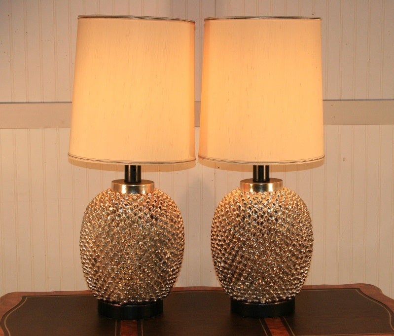 1960s Glistening Polychrome Feathered Pineapple Decorator Lamps For Sale 3