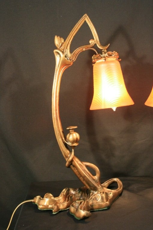 20th Century Rare Pair of Bronze Art Nouveau Ribbed Glass Tulip Table Lamps