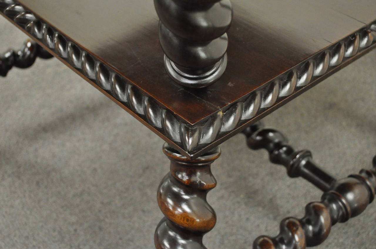 S. XIX Victoriano Merklen Bros. Mesa lámpara de salón de caoba figurada Barley Twist en venta 1