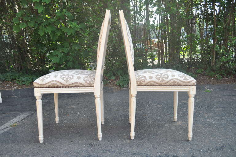 Set of Eight 20th Century French Louis XVI Style Cream Distress-Painted Dining Chairs In Distressed Condition In Philadelphia, PA