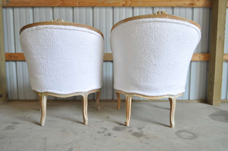 Pair of Vintage French Louis XV Style His and Hers Carved Bergere Armchairs 4