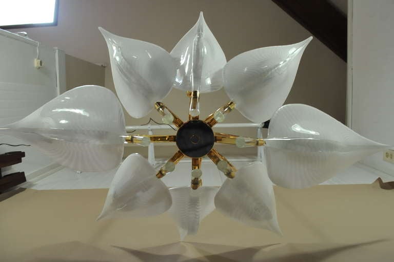 Murano Handblown Glass Lotus Leaf & Brass Hollywood Regency Chandelier 1