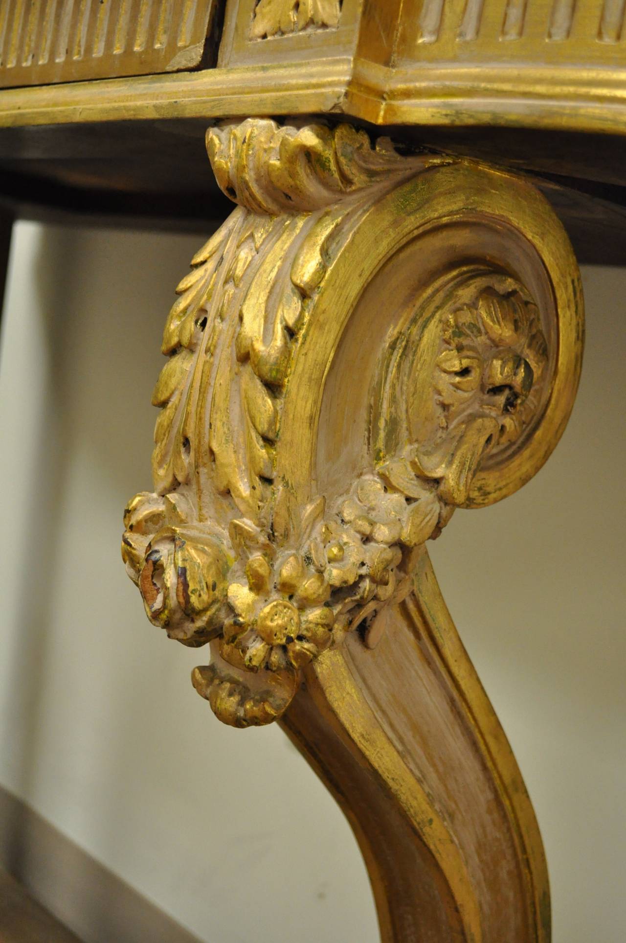 19th Century French Louis XV Style Carved Gold Giltwood Marble-Top Console Table In Good Condition In Philadelphia, PA