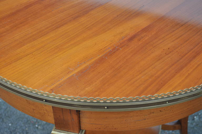 Mesa Bouilotte Francesa de Bronce Ormolu de Gran Calidad al Estilo Luis XV en venta 3