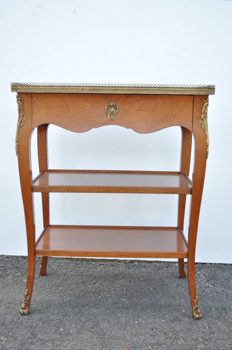 Quality French Louis XV Style One Drawer Lamp End Table with Bronze Ormolu For Sale 2