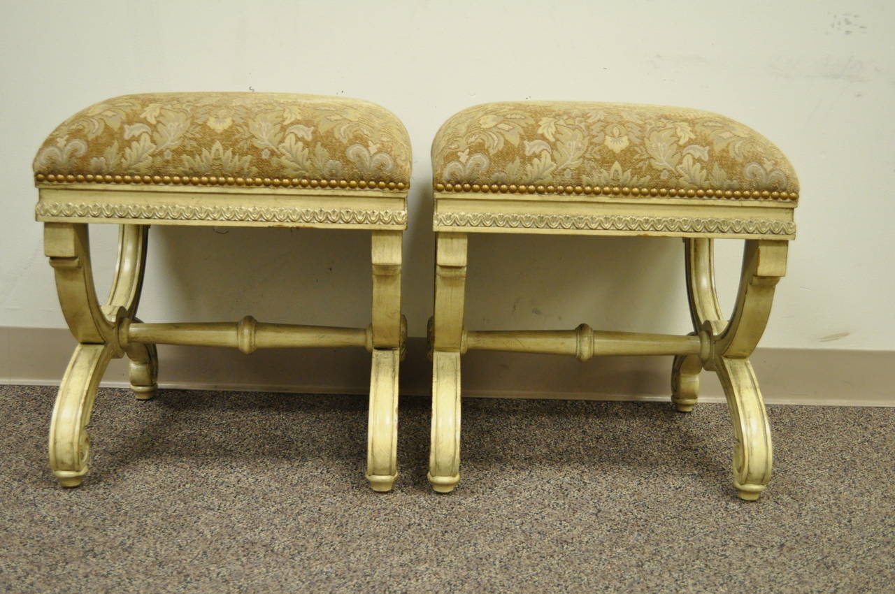 Pair of Cream Painted Italian Regency Style Carved Wood X-Frame Curule Stools In Excellent Condition In Philadelphia, PA