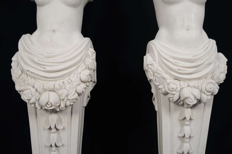 20th Century Hand-Carved Carrara Marble Classical Greek Woman Maiden Statues a Pair For Sale
