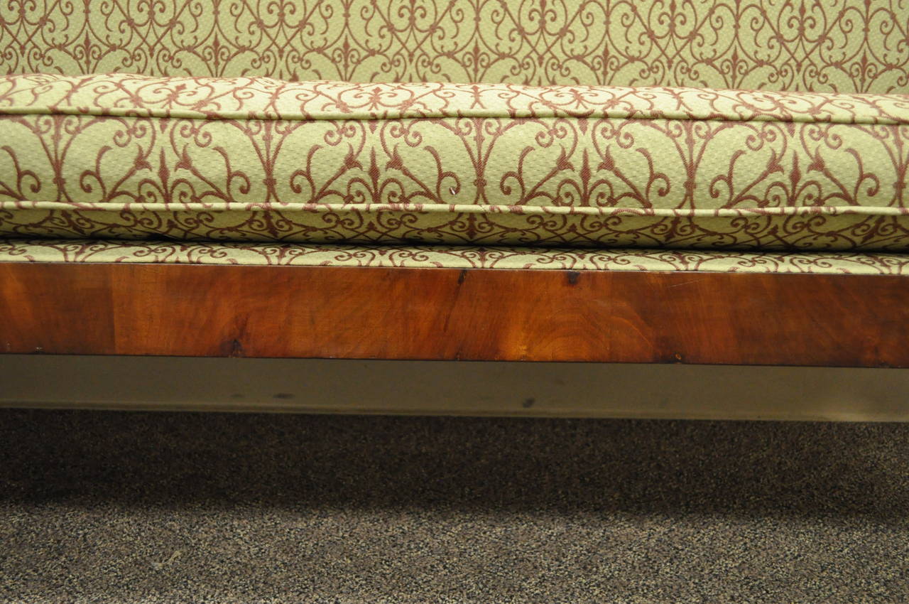 19th Century American Federal Crotch Mahogany Scrolling Arm Sofa 5