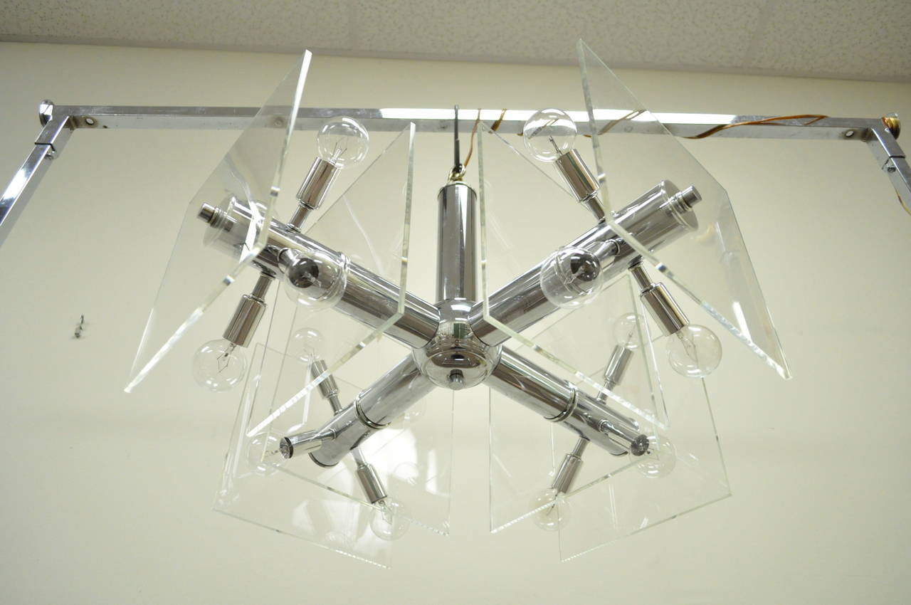 Mid Century Modern Chrome and Lucite Sputnik Orb Chandelier Light Fixture For Sale 2