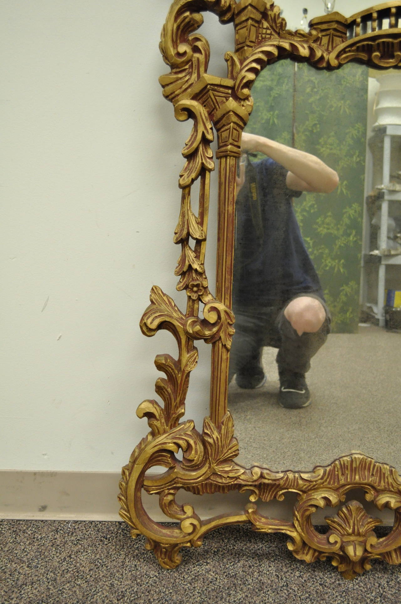 European Carved Wood Chinese Chippendale Chinoiserie Figural Bird Pagoda 69