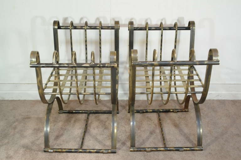 Pair of Burnished Brass Iron Italian Neoclassical Curule Throne Bench Chairs In Good Condition In Philadelphia, PA