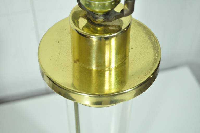 American Mid Century Modern Lucite Brass Column Table Desk Lamp after Karl Springer For Sale