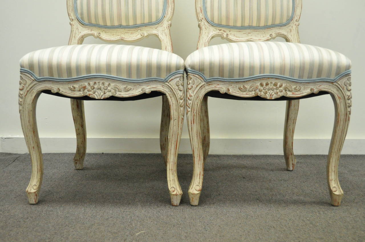 Wood 4 Carved Swedish Rococo or French Louis XV Style Painted Dining Chairs For Sale