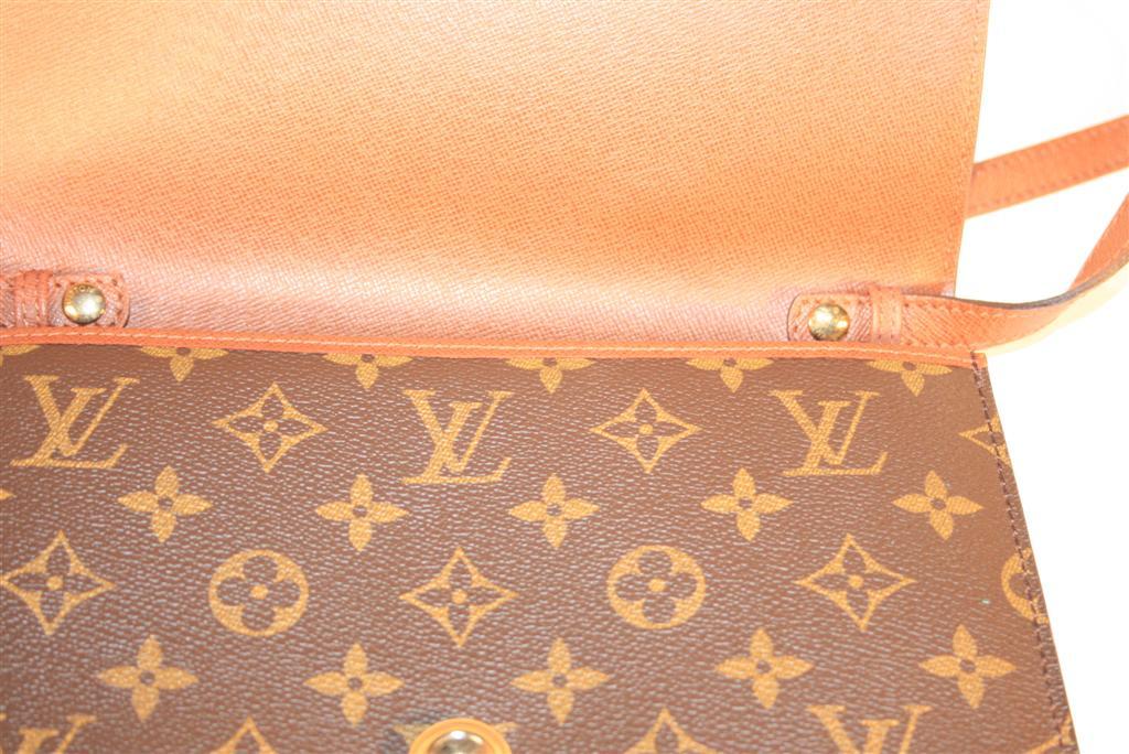 Vintage Louis Vuitton Monogram Clutch Bag w/ Removable Strap at 1stDibs  vintage  louis vuitton clutch, louis vuitton clutch bag with strap, vintage lv clutch