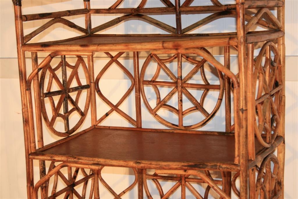 Vintage Medallion Design Pagoda Top Bamboo Etagere 1