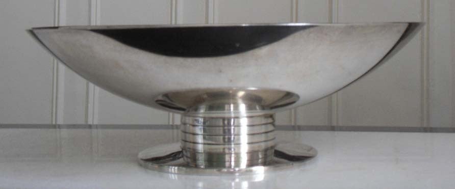 TIFFANY  Solid Silver Stelring  Centerpiece Bowl, C 1951 In Good Condition For Sale In Paris, ile de france