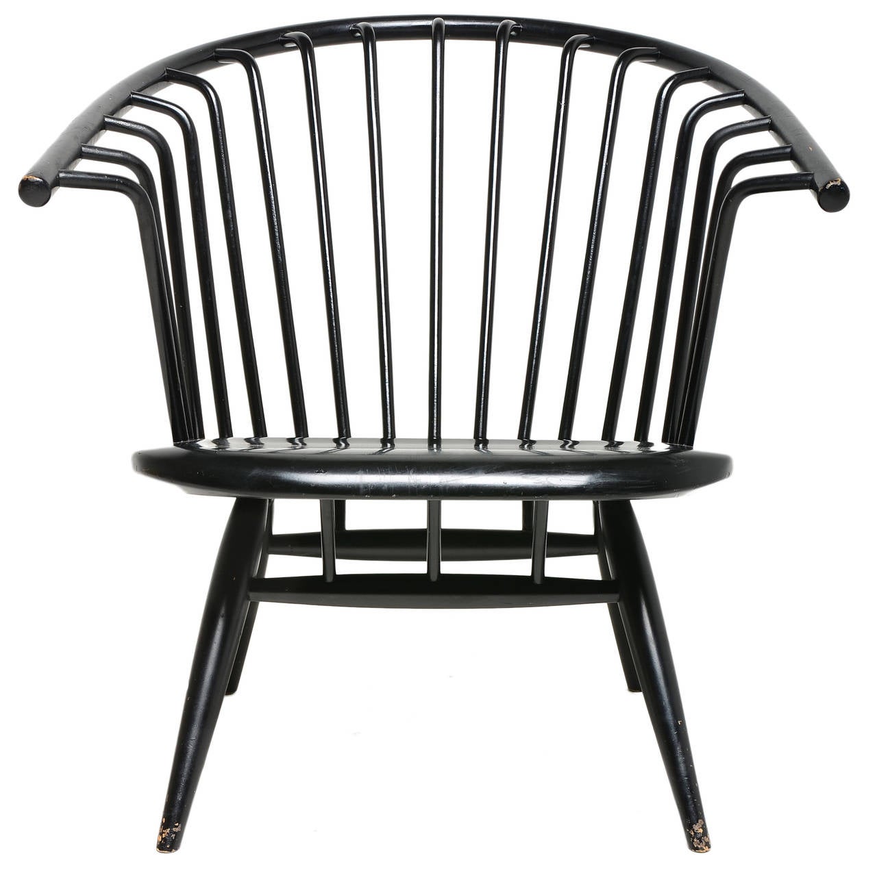 Un'eccezionale sedia iconica disegnata dal maestro finlandese Ilmari Tapiovaara.
Un raro esempio di design scandinavo. Di queste sedie ne sono state create meno di 5000.
Vincitore del premio dell'American Institute of Design nel 1963.